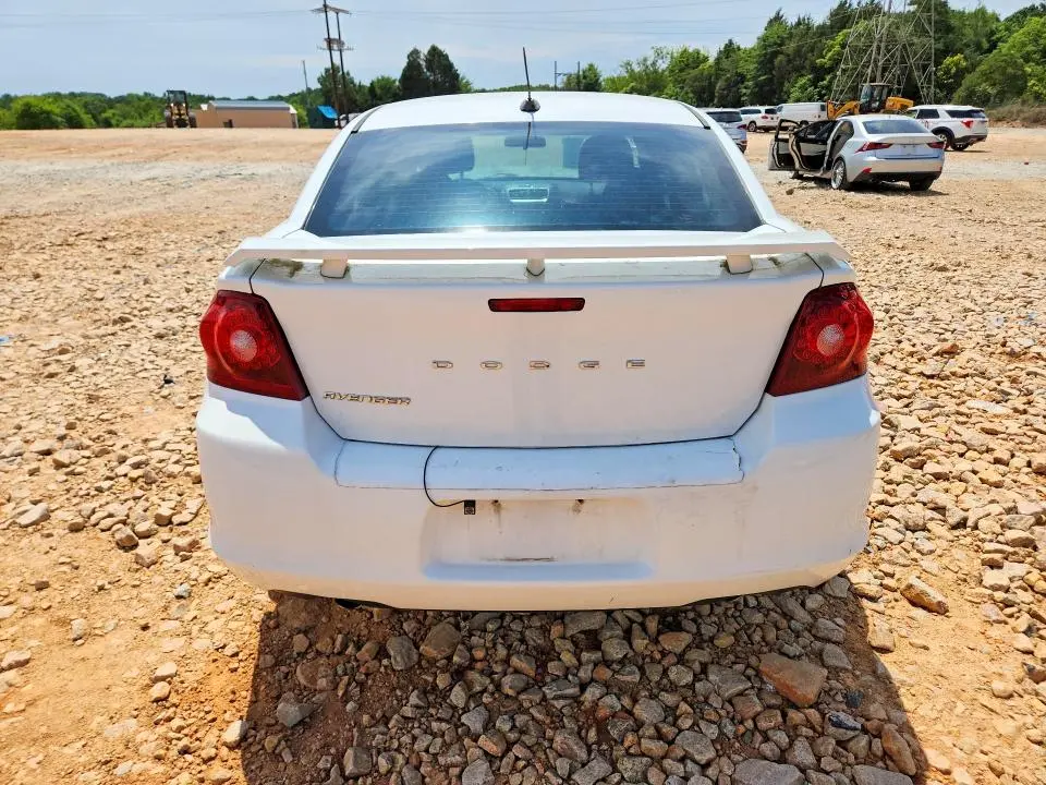 2013 DODGE AVENGER SE  