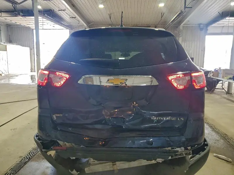 2016 CHEVROLET TRAVERSE LS  