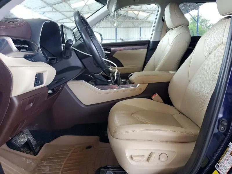 2020 TOYOTA HIGHLANDER LIMITED  