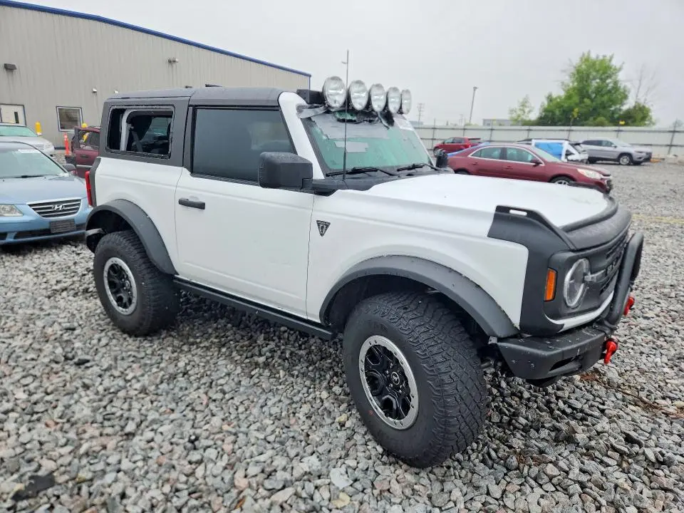 2022 FORD BRONCO BASE  