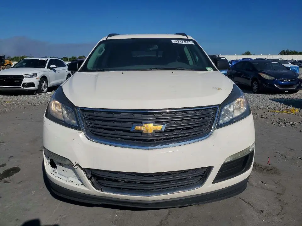 2015 CHEVROLET TRAVERSE LS  