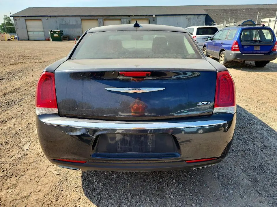 2015 CHRYSLER 300 LIMITED  