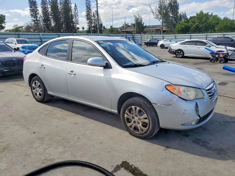 2010 HYUNDAI ELANTRA GLS  