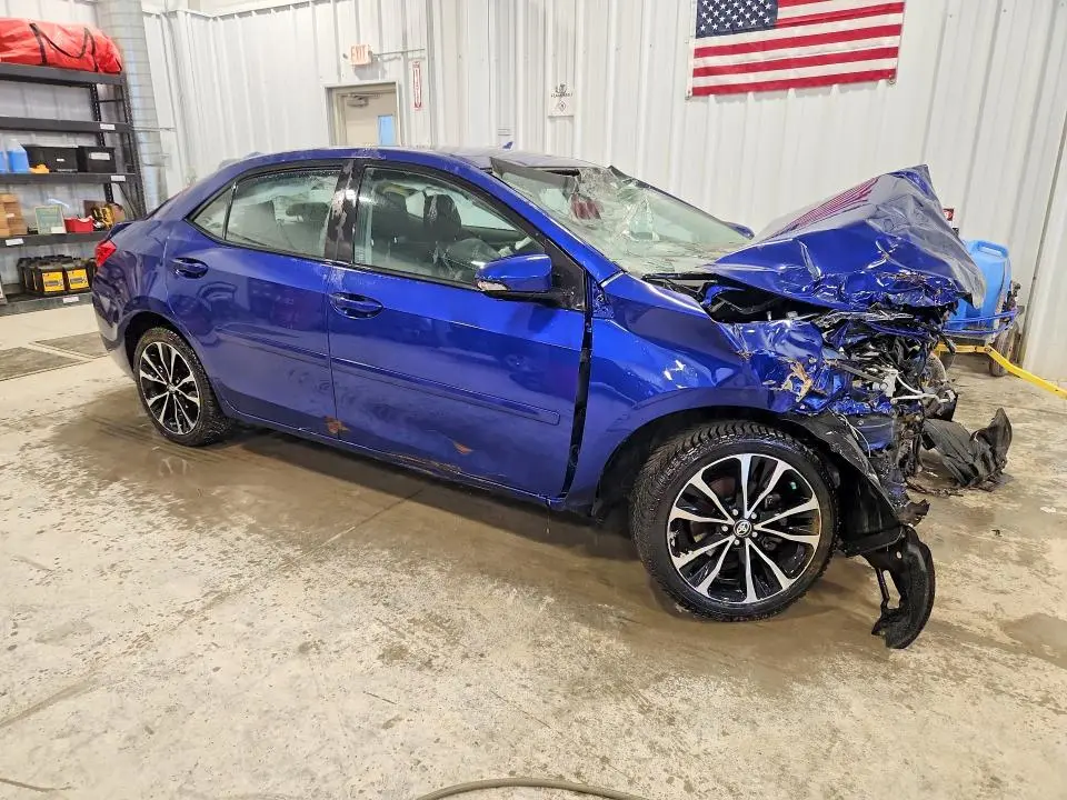 2017 TOYOTA COROLLA SE  