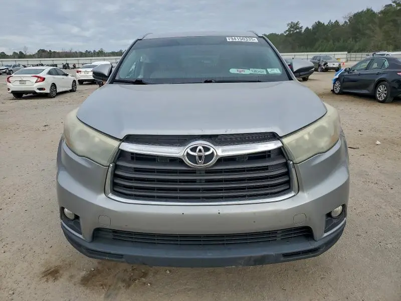 2016 TOYOTA HIGHLANDER XLE  