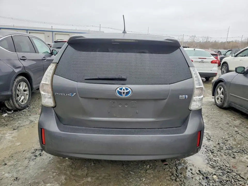 2012 TOYOTA PRIUS V TWO  