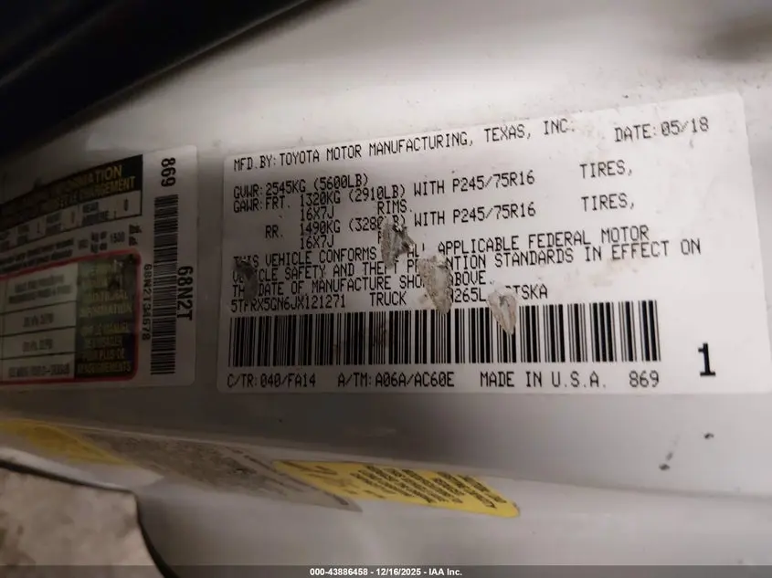 2018 TOYOTA TACOMA SR