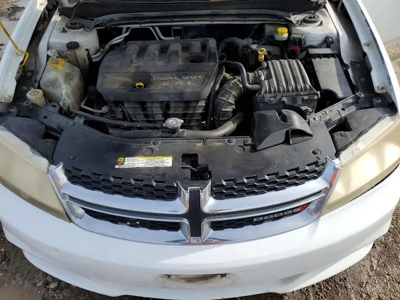 2013 DODGE AVENGER SE  