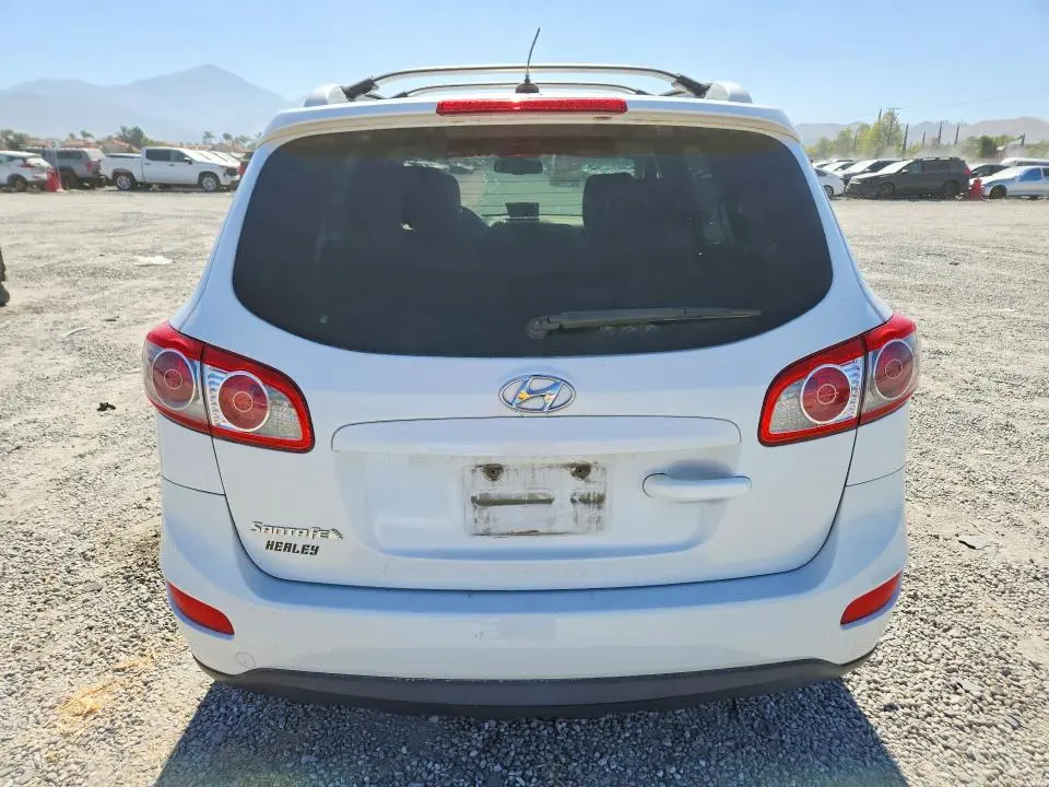 2012 HYUNDAI SANTA FE SE  