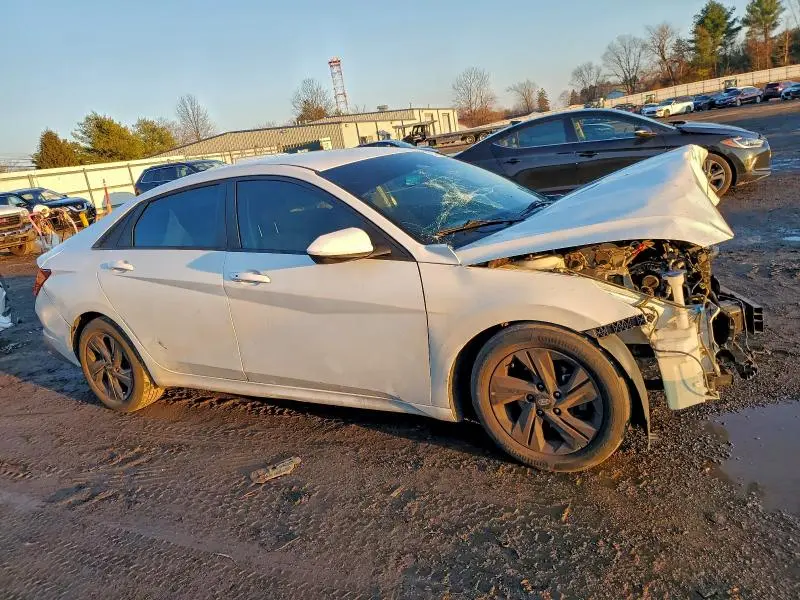 2021 HYUNDAI ELANTRA SEL  