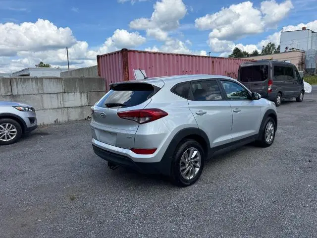 2018 HYUNDAI TUCSON SE  