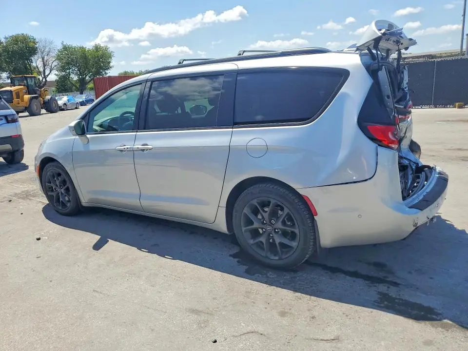 2022 CHRYSLER PACIFICA LIMITED  