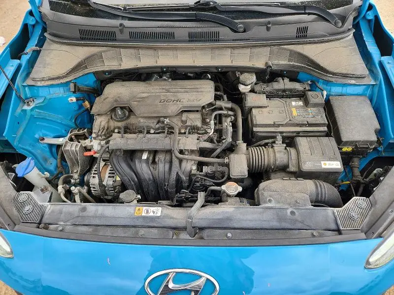 2022 HYUNDAI KONA SE  