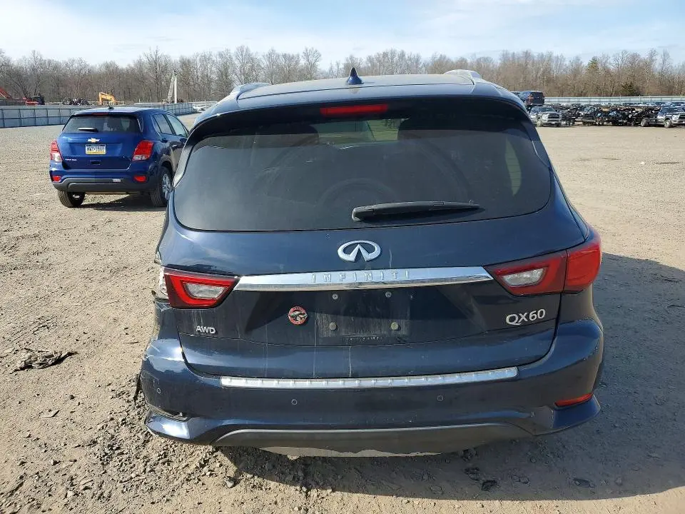 2019 INFINITI QX60 LUXE  