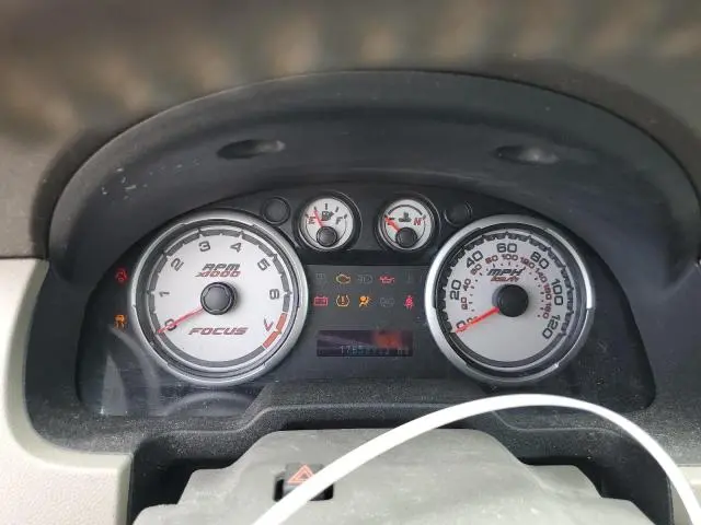 2010 FORD FOCUS SE