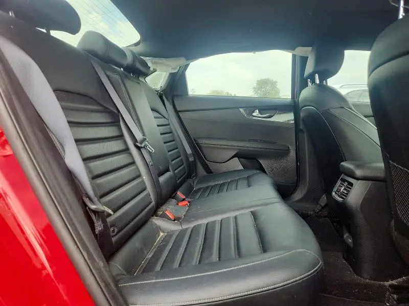 2024 KIA FORTE GT LINE  
