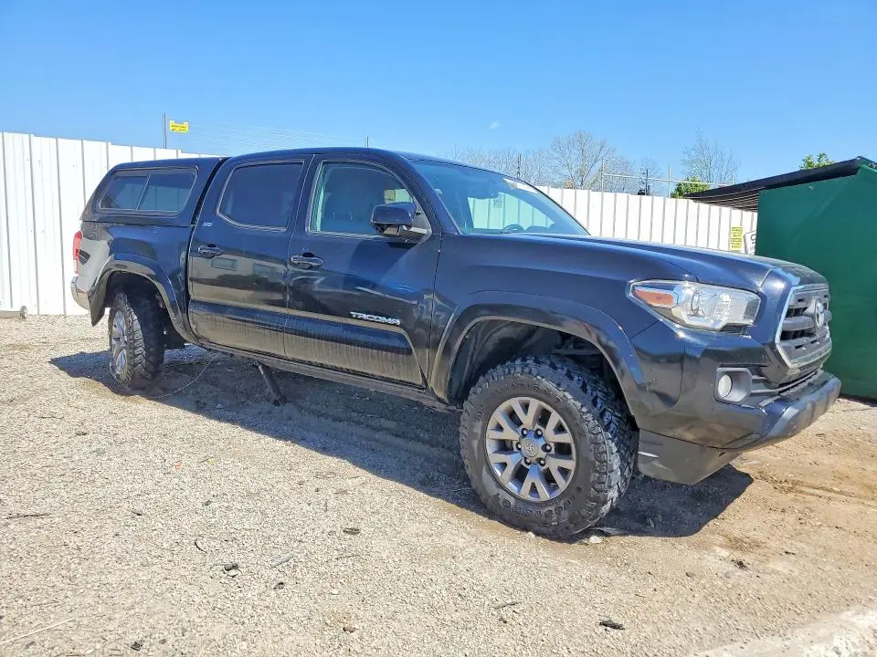 2017 TOYOTA TACOMA SR5 V6  