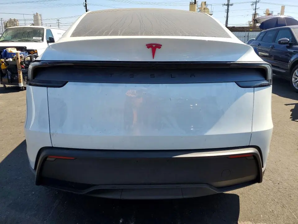 2026 TESLA MODEL Y   