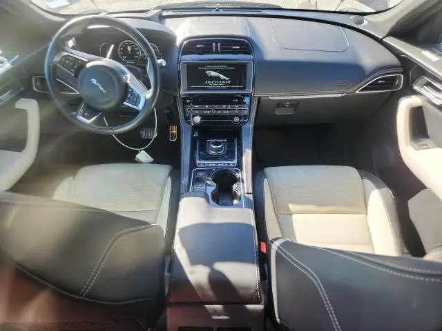 2017 JAGUAR F-PACE R - SPORT  