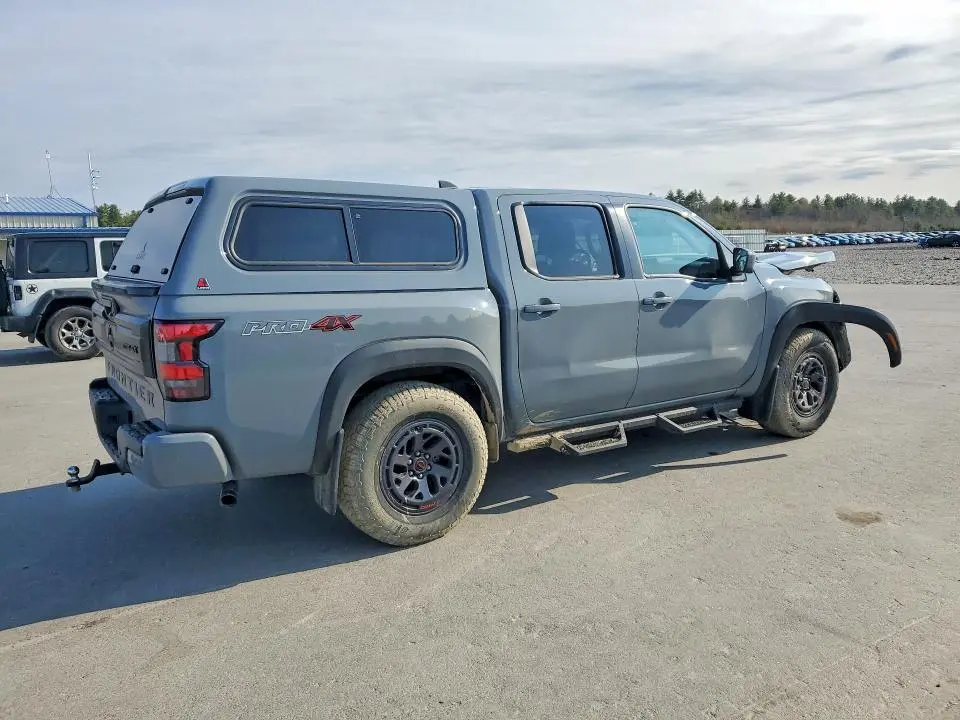 2025 NISSAN FRONTIER PRO-4X  