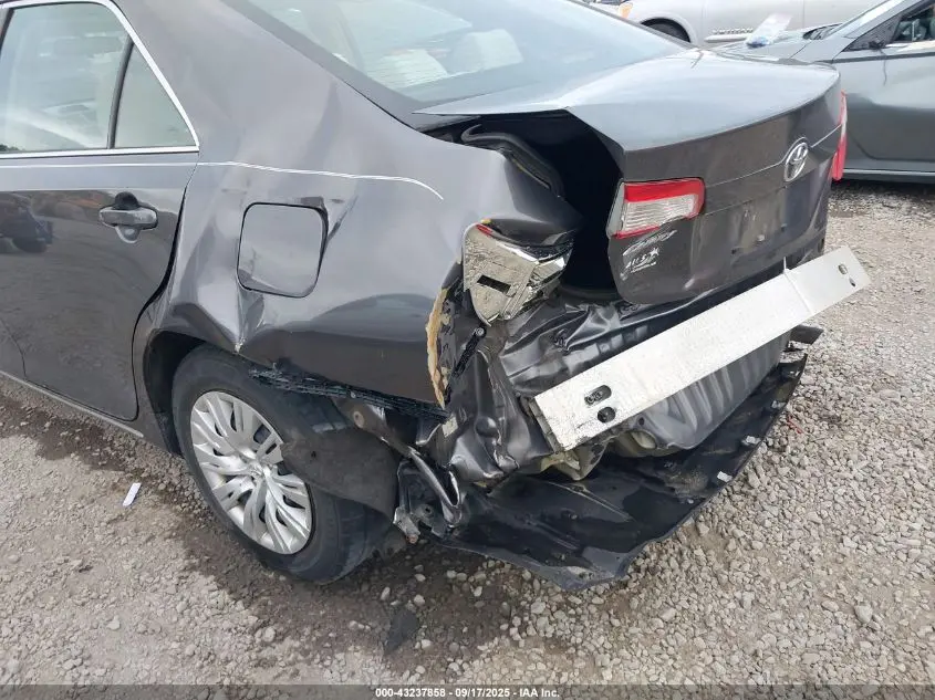 2013 TOYOTA CAMRY LE