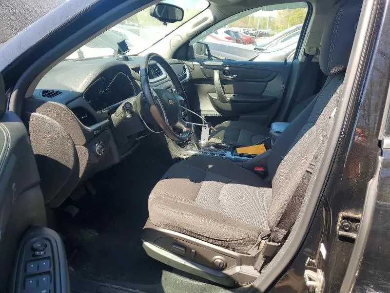2017 CHEVROLET TRAVERSE LT  