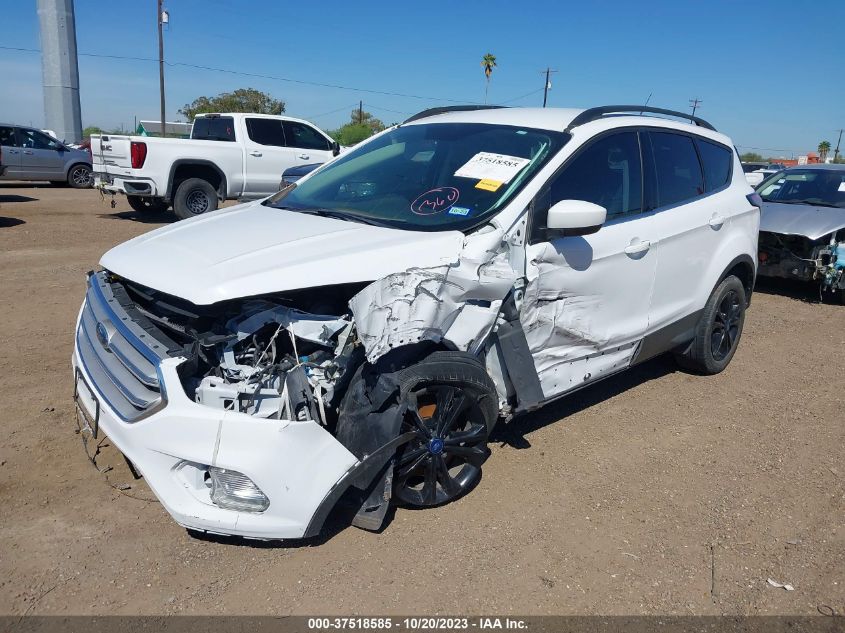 2018 FORD ESCAPE SE