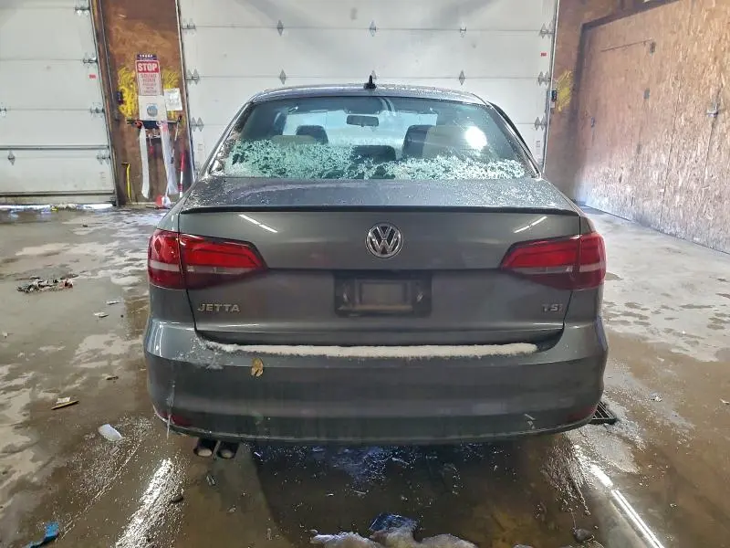 2016 VOLKSWAGEN JETTA SPORT  