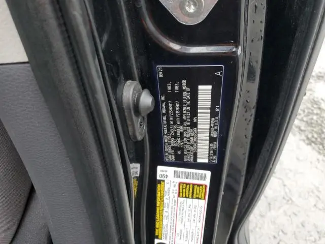 2022 TOYOTA SIENNA LE  