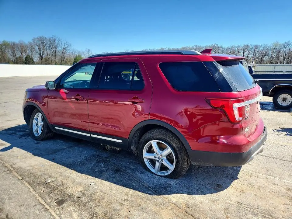 2017 FORD EXPLORER XLT  