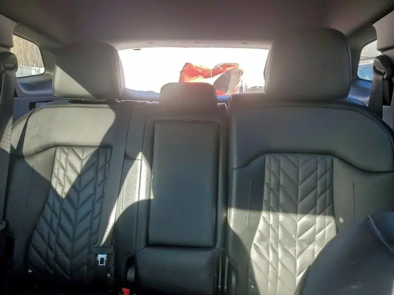 2023 KIA SPORTAGE X LINE  