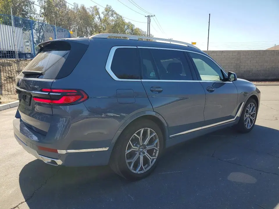 2025 BMW X7 XDRIVE40I  
