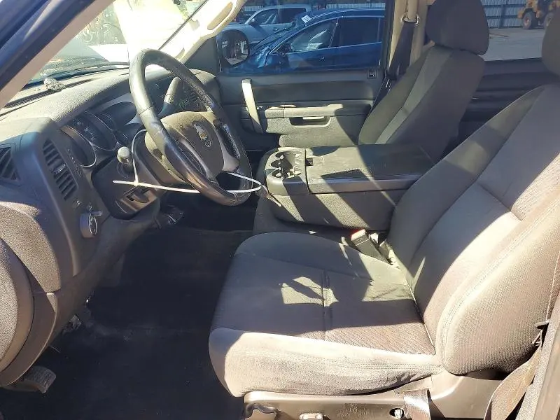 2011 CHEVROLET SILVERADO C1500 LT  