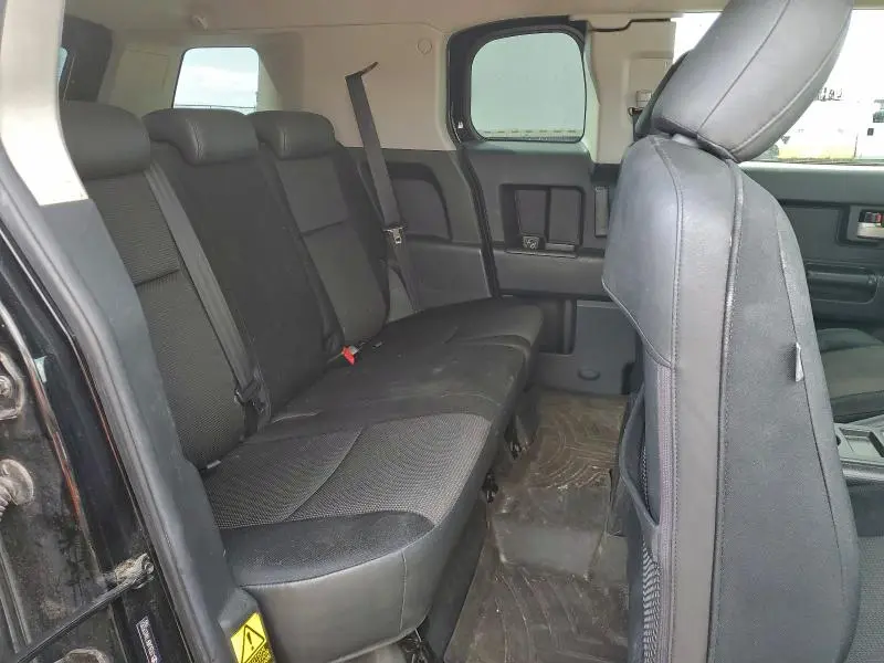 2010 TOYOTA FJ CRUISER   