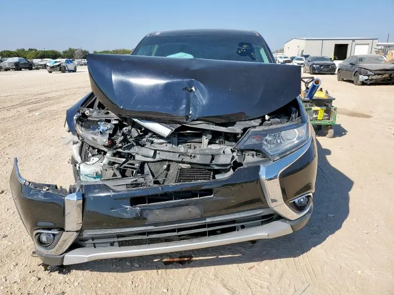 2016 MITSUBISHI OUTLANDER SE