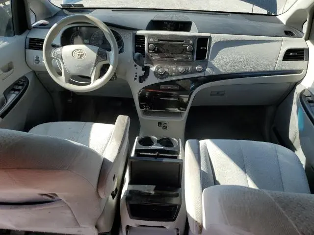2011 TOYOTA SIENNA LE  