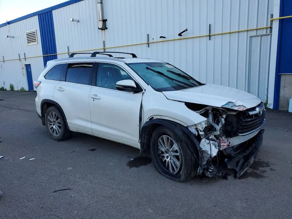 2015 TOYOTA HIGHLANDER XLE  