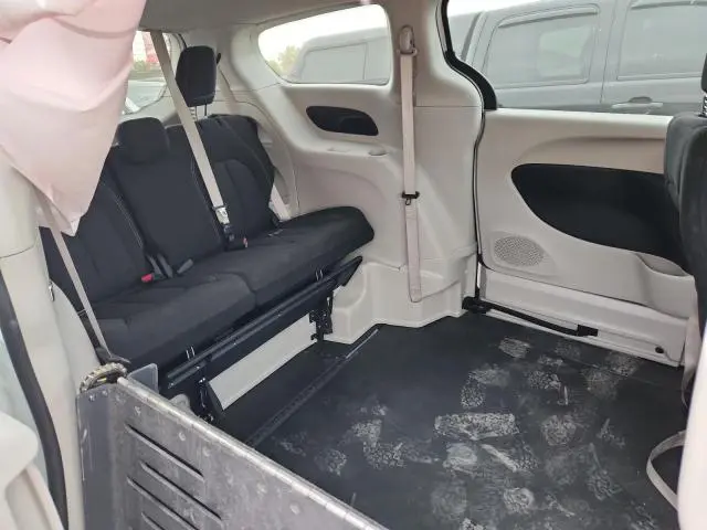 2023 CHRYSLER VOYAGER   