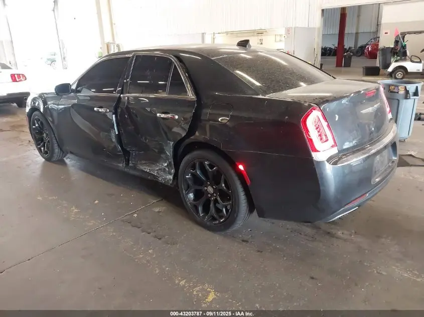 2017 CHRYSLER 300C  