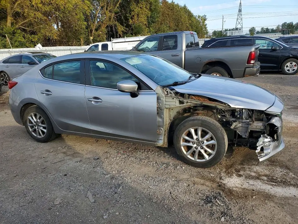 2015 MAZDA 3 TOURING  