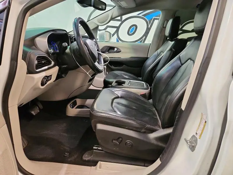 2022 CHRYSLER PACIFICA HYBRID TOURING L  