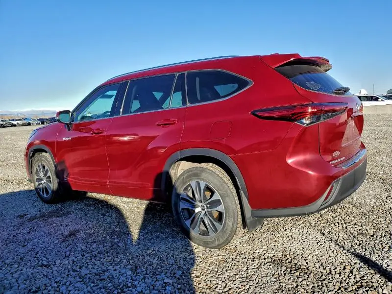 2021 TOYOTA HIGHLANDER HYBRID XLE  