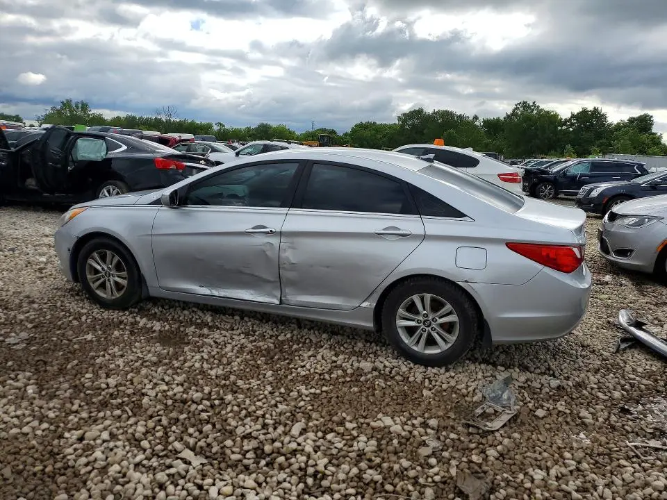 2012 HYUNDAI SONATA GLS  