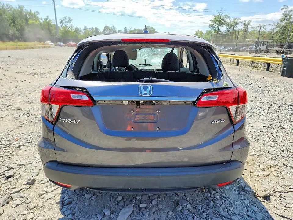 2021 HONDA HR-V LX  