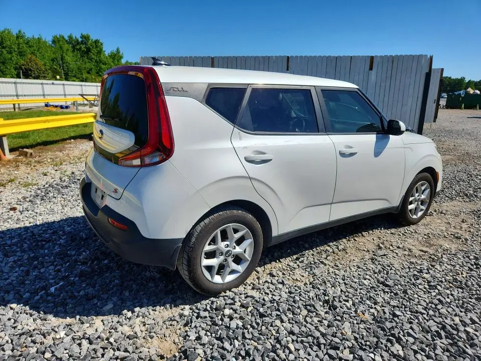2020 KIA SOUL S  