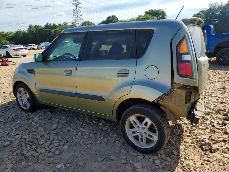 2010 KIA SOUL +  