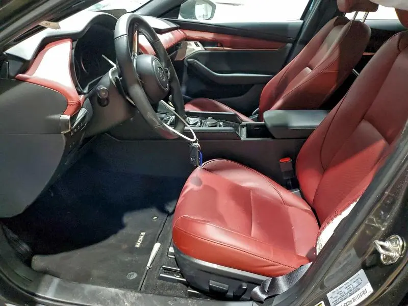 2025 MAZDA 3 PREMIUM PLUS  