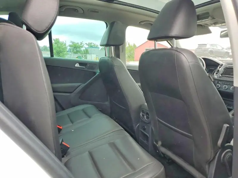 2015 VOLKSWAGEN TIGUAN S  