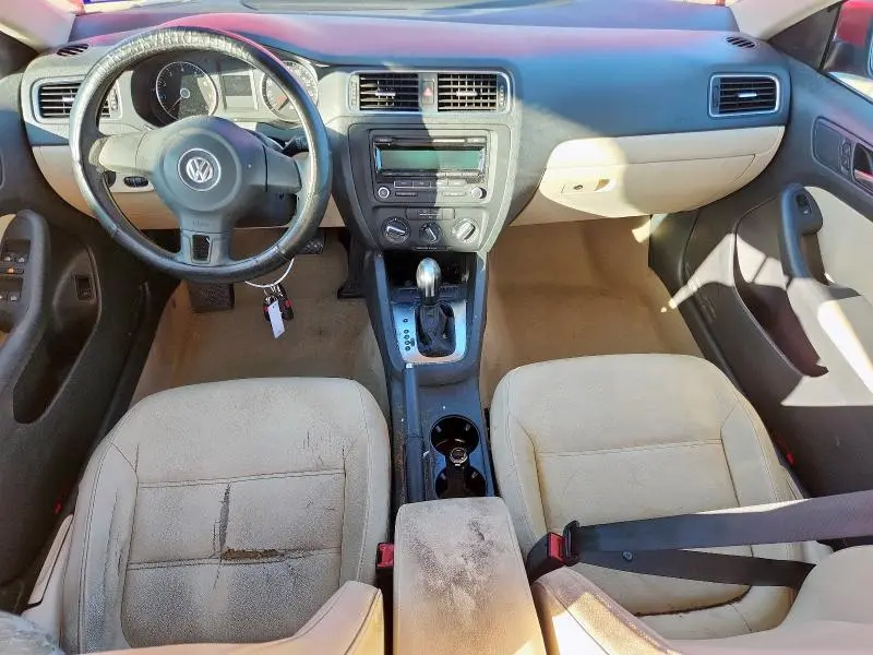 2012 VOLKSWAGEN JETTA SE  