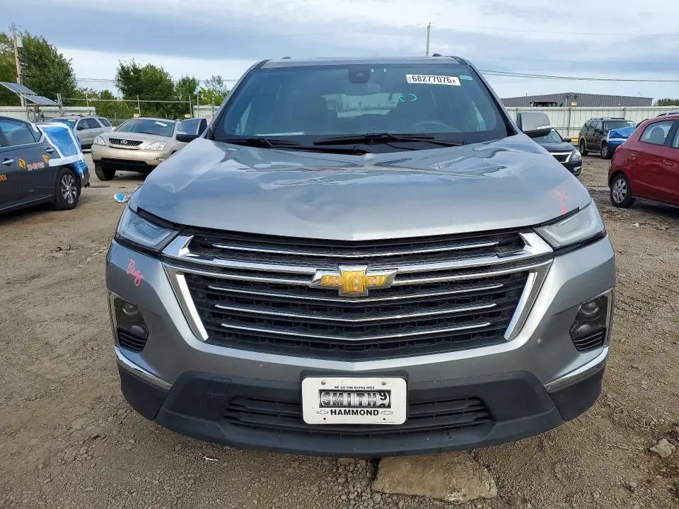 2023 CHEVROLET TRAVERSE LT  